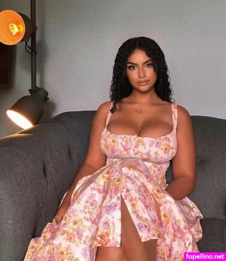 Tiffany Van Beek OnlyFans Thumbnail #UeUzX0KkXh
