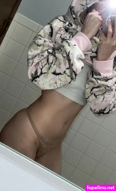 Tiffanysl T OnlyFans Thumbnail #lNCAjZ6B20