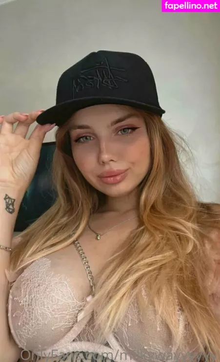 Tiiiiits Queen OnlyFans Thumbnail #AZy8y2M46Q