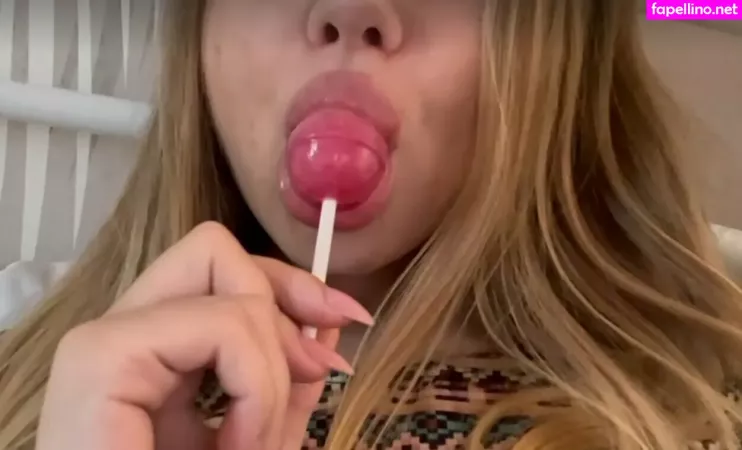 Tiiiiits Queen OnlyFans Thumbnail #eZVYzOpjnB