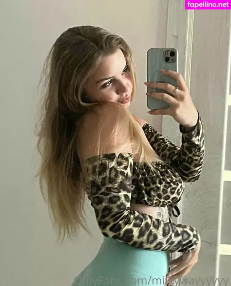 Tiiiiits Queen OnlyFans Thumbnail #q4KmZ1zQi4