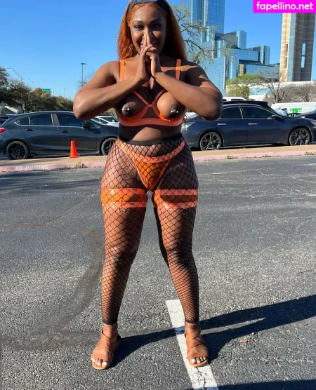 Tila Totti OnlyFans Thumbnail #TLB3kCJzPB