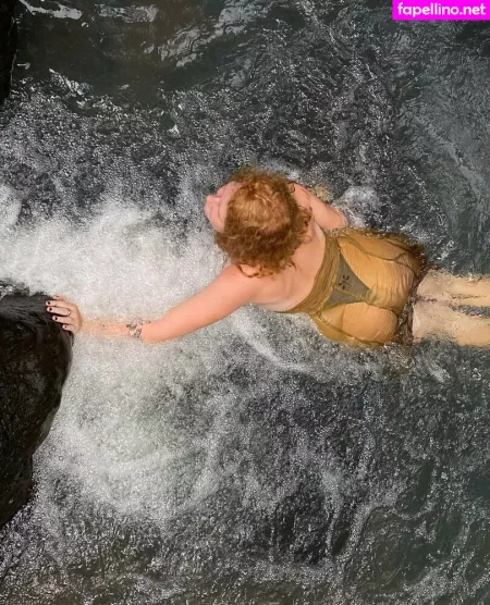 Tilda Red OnlyFans Thumbnail #XOXTheku9L