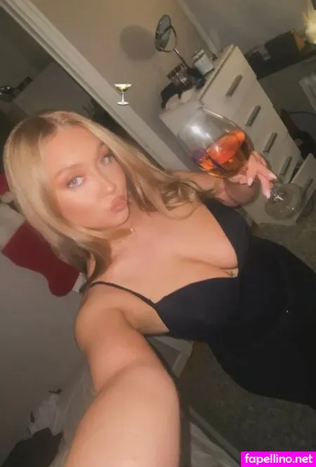 Tilde Mollergren OnlyFans Thumbnail #tabNjMpvJE