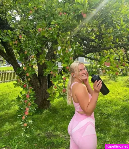 Tilde Quot 7licious Quot Bystrm OnlyFans Thumbnail #W4SCfCGCCr