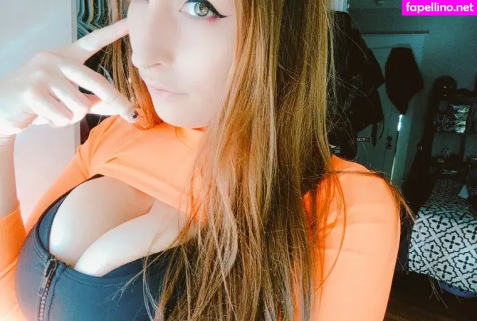 Tillyxluna OnlyFans Thumbnail #LkqiPjUYZQ