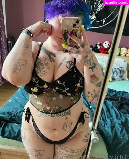 Time Lady Bitch OnlyFans Thumbnail #TbOr0fzWzI