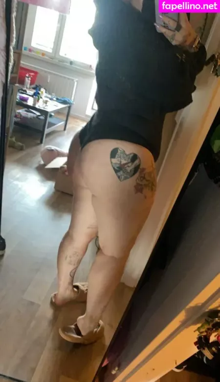 Time Lady Bitch OnlyFans Thumbnail #lZpZ5b3ACZ