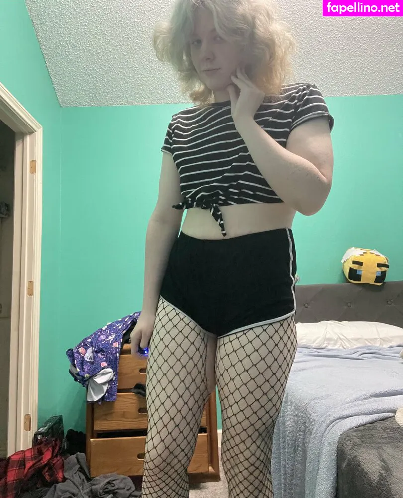 dawnphobic, nutsachs, timesdawning Nude Leaked OnlyFans Photo #3CGF9P02uP