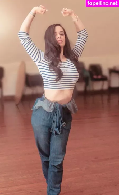 Tina Barrett OnlyFans Thumbnail #uqCIT7uXU3