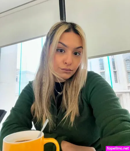 Tina Dehban OnlyFans Thumbnail #ZieqU3w2wD