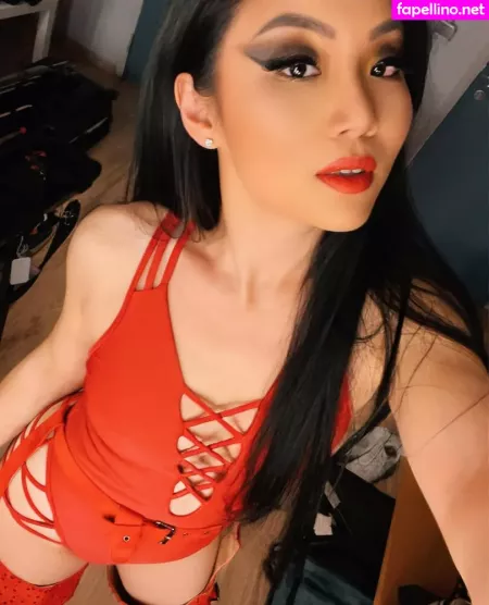 Tina Guo OnlyFans Thumbnail #8tneijhOyx