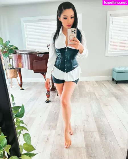 Tina Guo OnlyFans Thumbnail #K7r31NTjfN