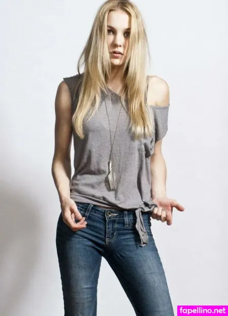 Tina Ivlev OnlyFans Thumbnail #8ohlLriEYQ