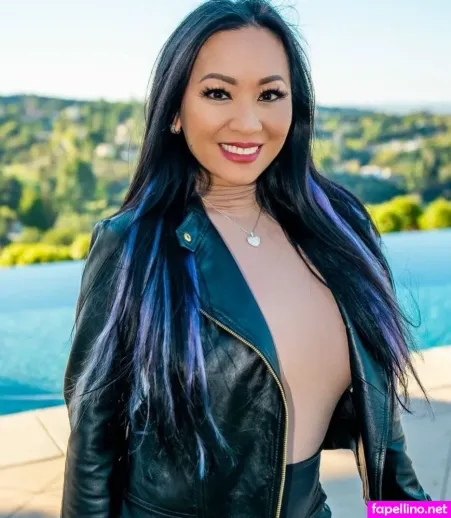 Tina Le OnlyFans Thumbnail #QEbRGWVjOD