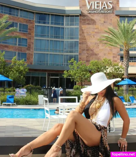 Tina Le OnlyFans Thumbnail #dzL1OwgURp