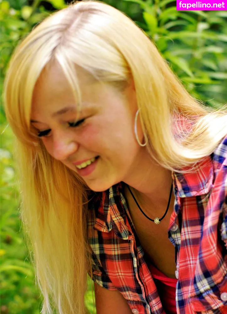 Tina LÃ¶ffler Nude Leaked OnlyFans Photo #4PNc8nIpDa