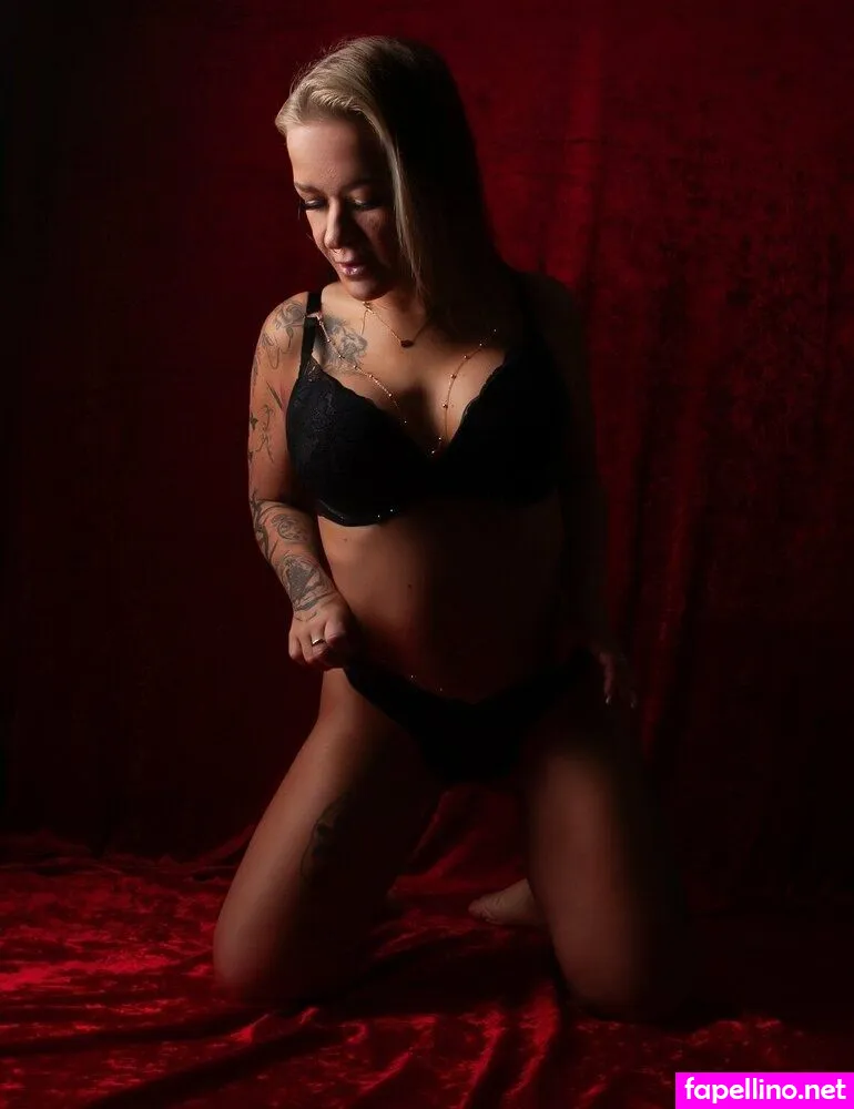 tina-mindi, tina_nandi_fc_official_ Nude Leaked OnlyFans Photo #E9fGLMX4Ws