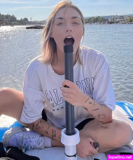 Tina Neumann OnlyFans Thumbnail #4AtQkGIpNA