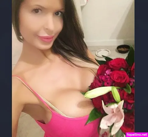 Tina Siracusa OnlyFans Thumbnail #BHwYf10ayE