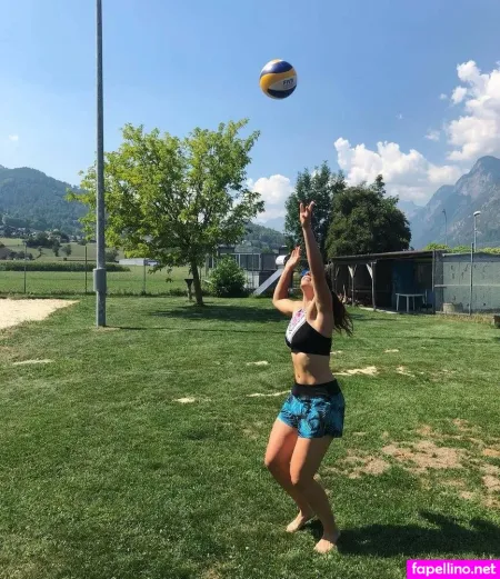 Tina Weirather OnlyFans Thumbnail #pig136RpqW