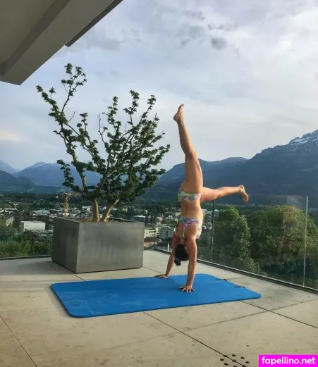 Tina Weirather OnlyFans Thumbnail #sLwt7VjucY