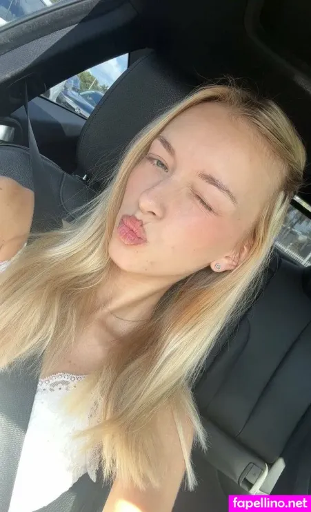 Tinabellee OnlyFans Thumbnail #yxSCPfekHG