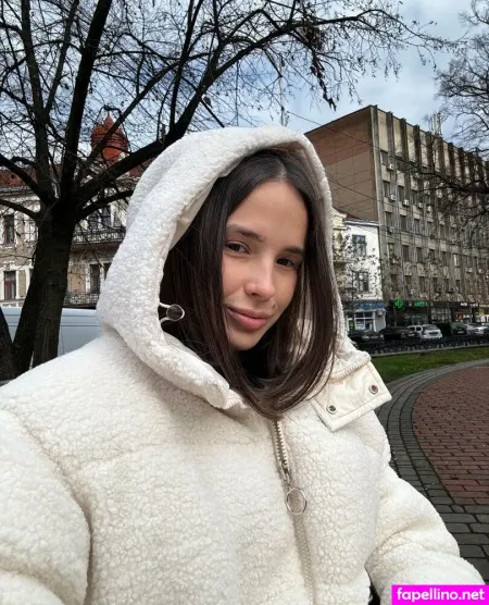 Tinaember OnlyFans Thumbnail #1KIln0wmmv