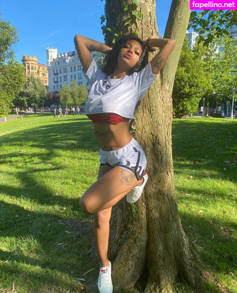 tinafire, tinafireoficial Nude Leaked OnlyFans Photo #CV0G9RyPjz
