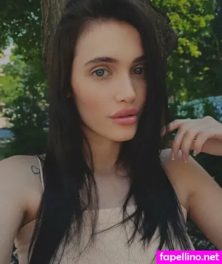 Tinatiina OnlyFans Thumbnail #cMwLJNK6B1