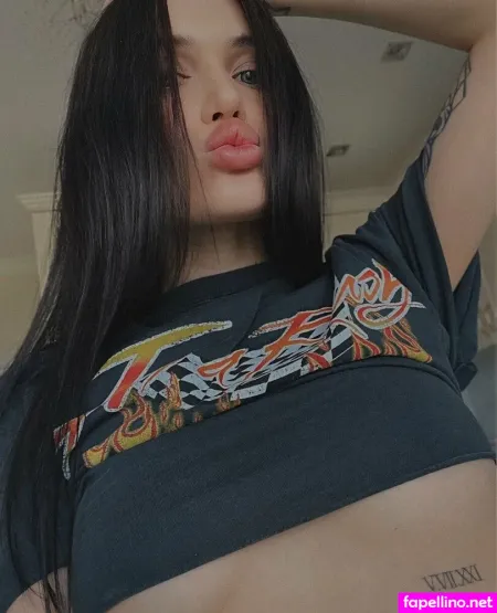 Tinatiina OnlyFans Thumbnail #pxcofzR1pd