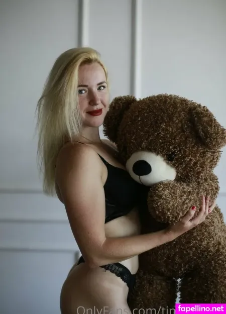 Tinayummyfree OnlyFans Thumbnail #JdjyO7Mm9C