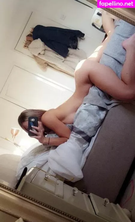 Tinderfreak18 OnlyFans Thumbnail #qIHxEeV4sv