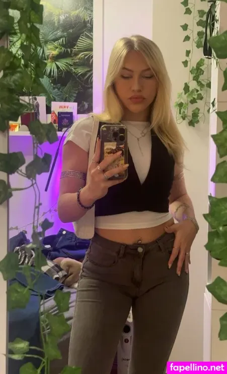 Tindrasmilyy OnlyFans Thumbnail #o30w73Yv1W