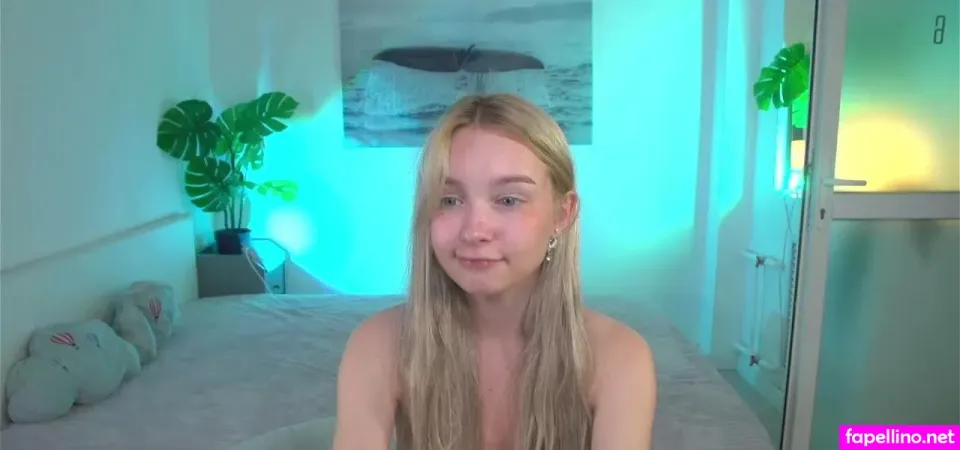 Tiny Flame OnlyFans Thumbnail #bX8tsYYNuq