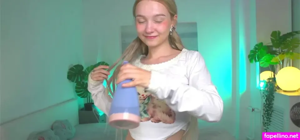 Tiny Flame OnlyFans Thumbnail #l5kzayApoN