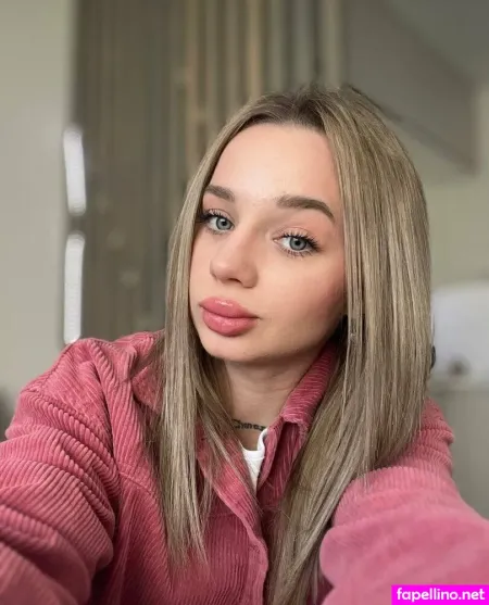 Tiny Loly OnlyFans Thumbnail #BtJu1xpBHr