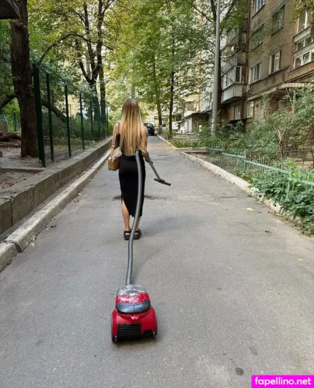 Tiny Loly Main Profile Photo