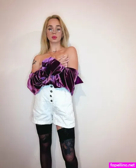 Tiny Loly OnlyFans Thumbnail #b98Z4x00qV