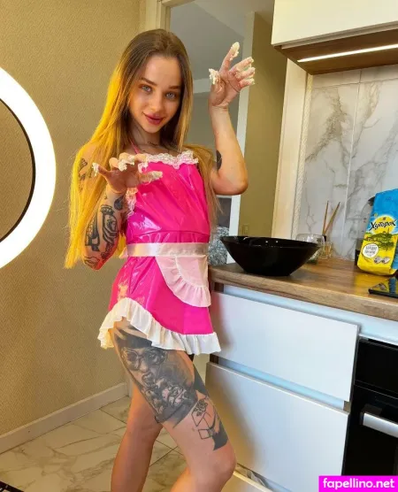 Tiny Loly OnlyFans Thumbnail #mD5oDLeVEG