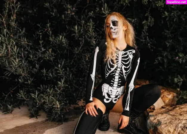 Tiny Miny Mo OnlyFans Thumbnail #KVPPGxnUyl