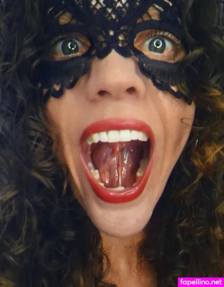 Tiny Uvula OnlyFans Thumbnail #HlXKTRubRK