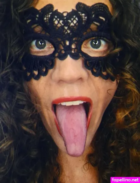 Tiny Uvula OnlyFans Thumbnail #Y5NC9iYbX2