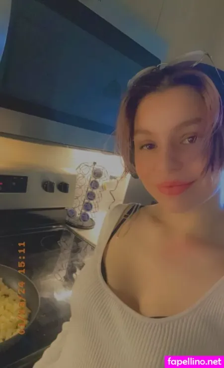 Tinyfaerieee OnlyFans Thumbnail #1n3ErsEqpZ