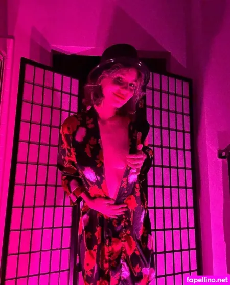 Tinyfaerieee OnlyFans Thumbnail #oQVdVqiqLS