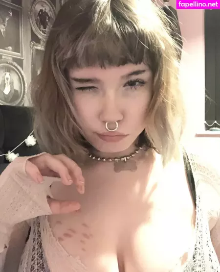 Tinyfawnn OnlyFans Thumbnail #7XCToVarmR