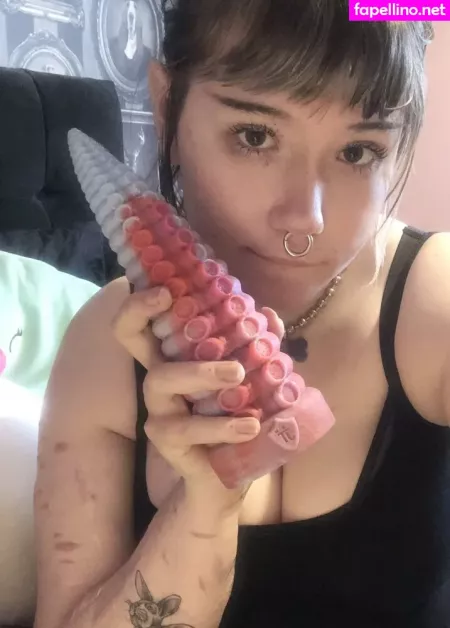 Tinyfawnn OnlyFans Thumbnail #J3iTq71j6Z