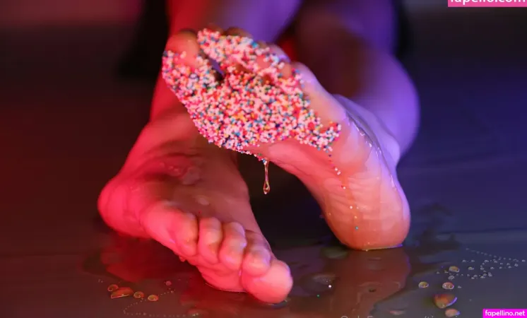 Tinygingerdancer OnlyFans Thumbnail #OIbFjlsfWu