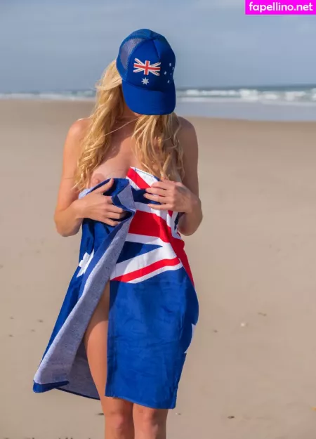 Tinyhini OnlyFans Thumbnail #r1vz9GTxKW