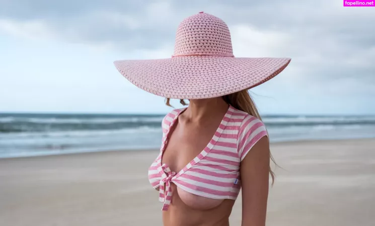 Tinyhini OnlyFans Thumbnail #rHI9fjXekV